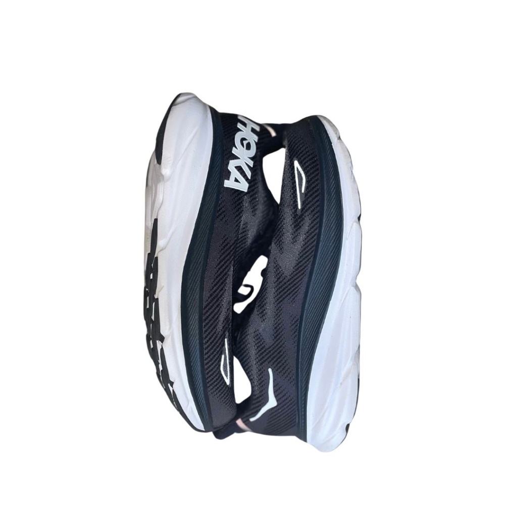 Hoka Clifton 9